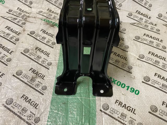 bontott AUDI A4 B8 Pótkerék Rögzítő