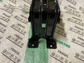 bontott AUDI A4 B8 Pótkerék Rögzítő