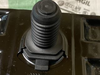 bontott AUDI A4 B8 Pótkerék Rögzítő