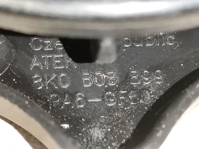 bontott AUDI A4 B8 Pótkerék Rögzítő