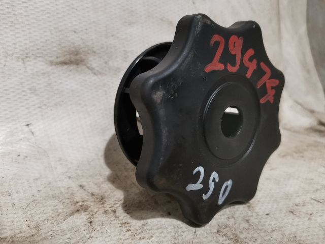 bontott AUDI A4 B8 Pótkerék Rögzítő