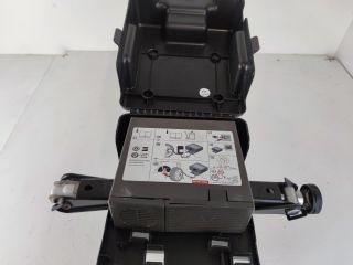 bontott AUDI A4 B8 Pótkerék Szerszámtartó