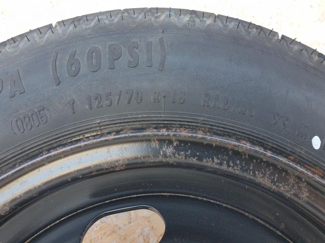 bontott AUDI A4 B8 Pótkerék