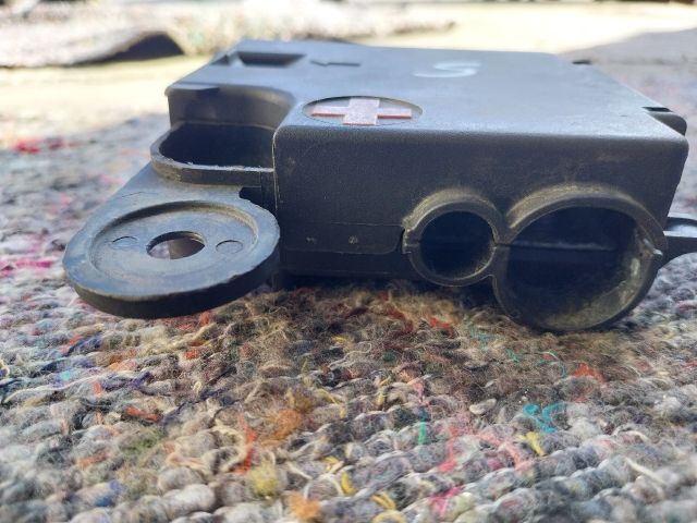 bontott AUDI A4 B8 Pozitív Kábel Elosztó