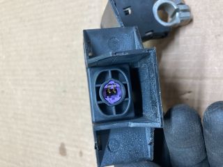 bontott AUDI A4 B8 Pozitív Kábel Elosztó