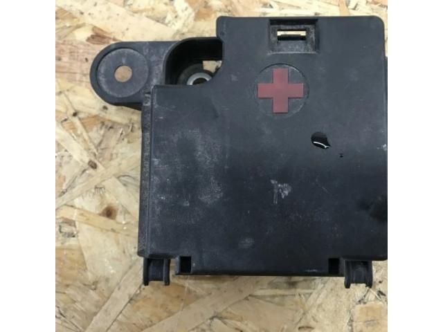 bontott AUDI A4 B8 Pozitív Kábel Elosztó