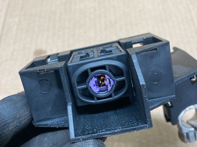 bontott AUDI A4 B8 Pozitív Kábel Elosztó