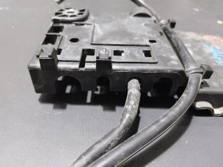 bontott AUDI A4 B8 Pozitív Kábel Elosztó