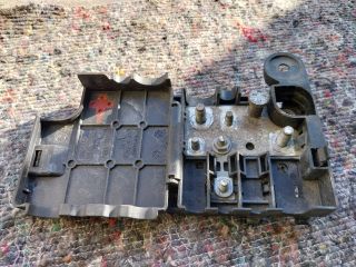 bontott AUDI A4 B8 Pozitív Kábel Elosztó