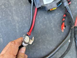 bontott AUDI A4 B8 Pozitív Kábel