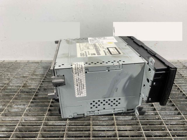 bontott AUDI A4 B8 Rádió / CD