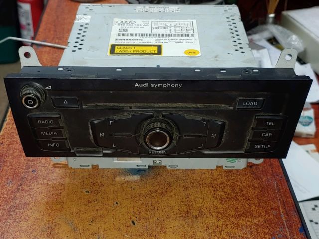 bontott AUDI A4 B8 Rádió / CD