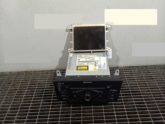 bontott AUDI A4 B8 Rádió / CD