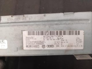 bontott AUDI A4 B8 Rádió / CD