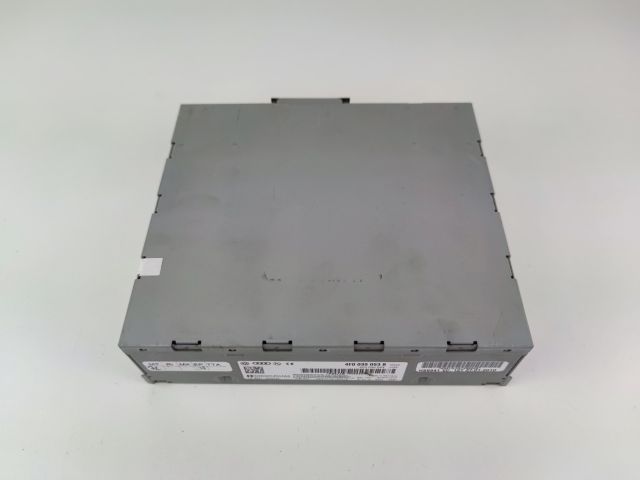 bontott AUDI A4 B8 Rádió / CD