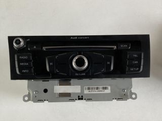 bontott AUDI A4 B8 Rádió / CD