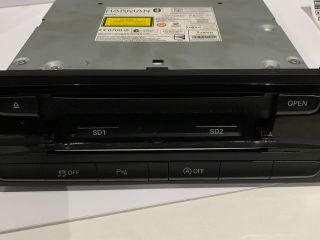 bontott AUDI A4 B8 Rádió / CD