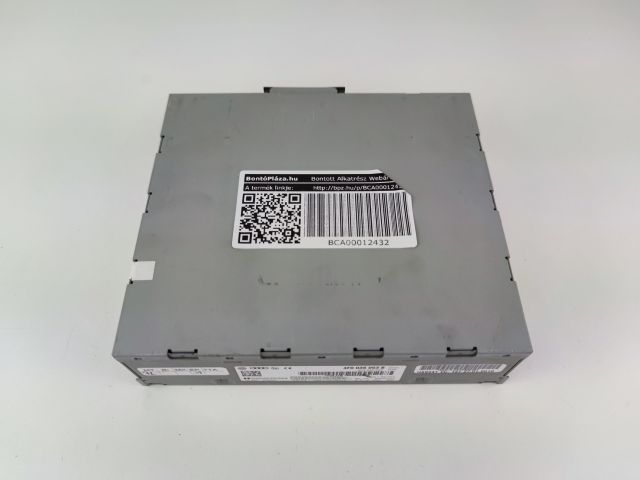 bontott AUDI A4 B8 Rádió / CD