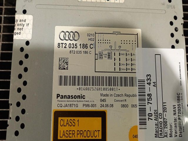 bontott AUDI A4 B8 Rádió / CD