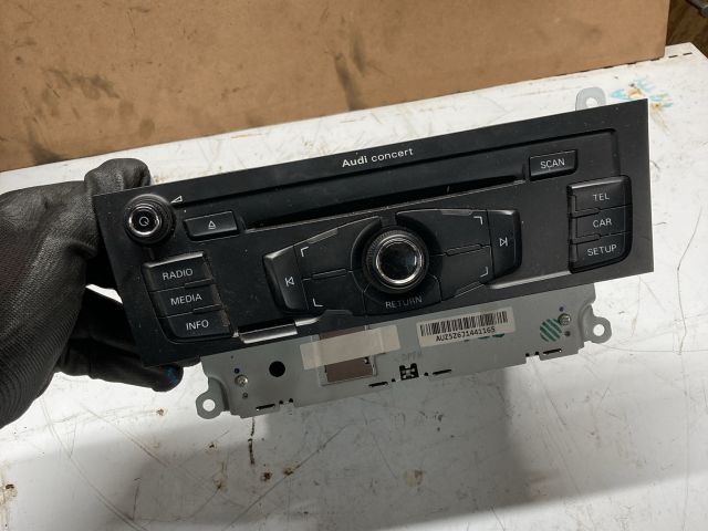 bontott AUDI A4 B8 Rádió / CD