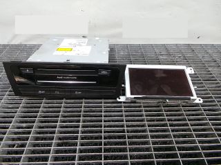 bontott AUDI A4 B8 Rádió / CD