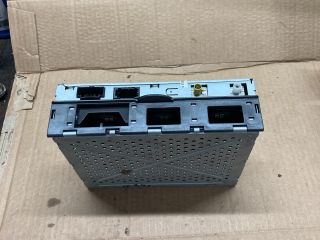 bontott AUDI A4 B8 Rádió / CD