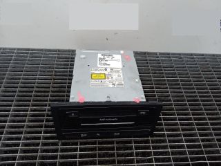 bontott AUDI A4 B8 Rádió / CD