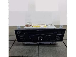 bontott AUDI A4 B8 Rádió / CD