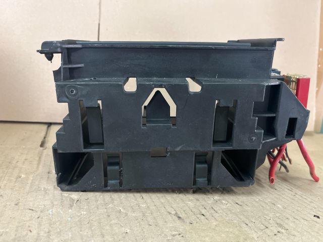 bontott AUDI A4 B8 Relé