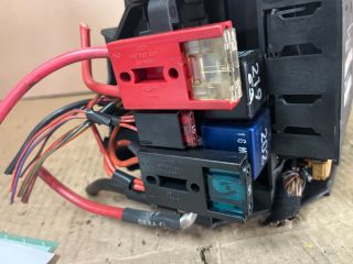 bontott AUDI A4 B8 Relé