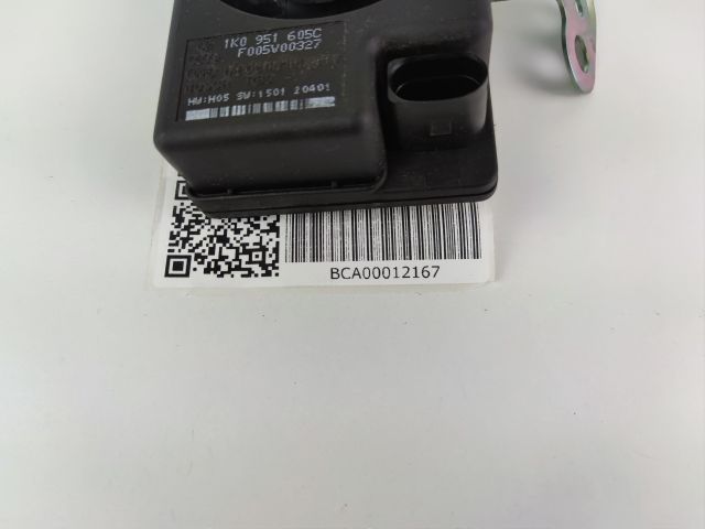 bontott AUDI A4 B8 Riasztó Hangszóró