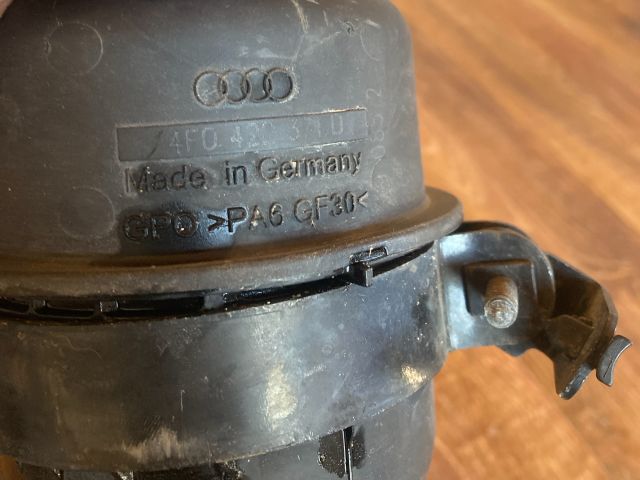 bontott AUDI A4 B8 Szervóolaj Tartály