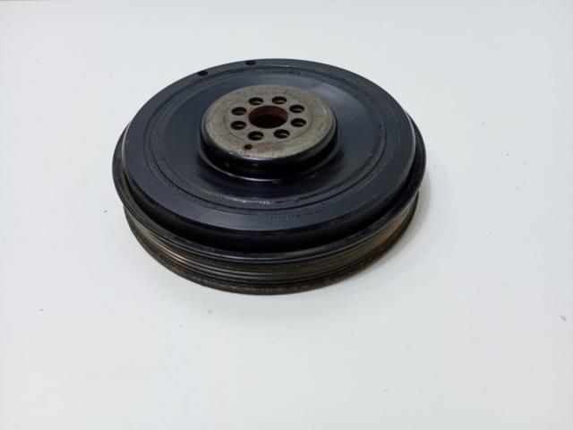 bontott AUDI A4 B8 Szíjtárcsa