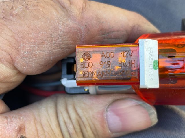 bontott AUDI A4 B8 Szivargyújtó Aljzat