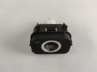 bontott AUDI A4 B8 Szivargyújtó Aljzat