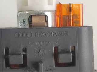 bontott AUDI A4 B8 Szivargyújtó Aljzat