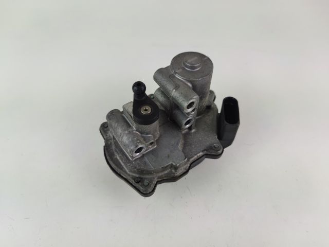 bontott AUDI A4 B8 Szívósor Elektronika