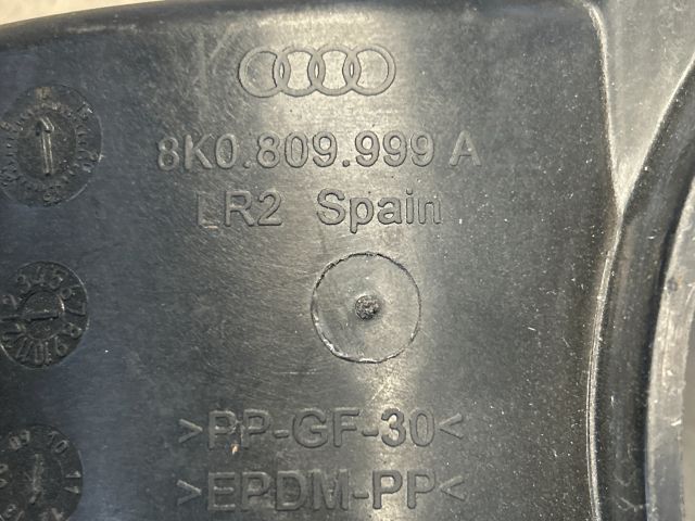 bontott AUDI A4 B8 Tankajtó