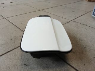 bontott AUDI A4 B8 Tankajtó