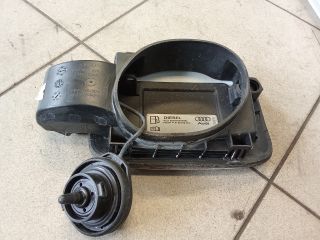 bontott AUDI A4 B8 Tankajtó