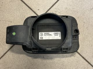 bontott AUDI A4 B8 Tankajtó