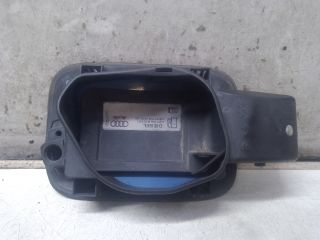 bontott AUDI A4 B8 Tankajtó