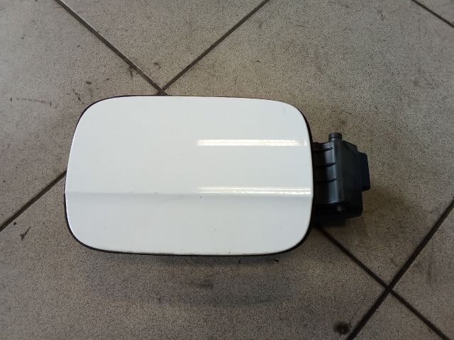 bontott AUDI A4 B8 Tankajtó