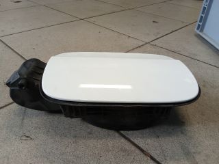 bontott AUDI A4 B8 Tankajtó