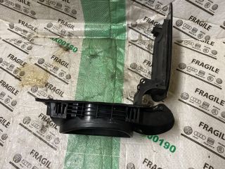 bontott AUDI A4 B8 Tankajtó