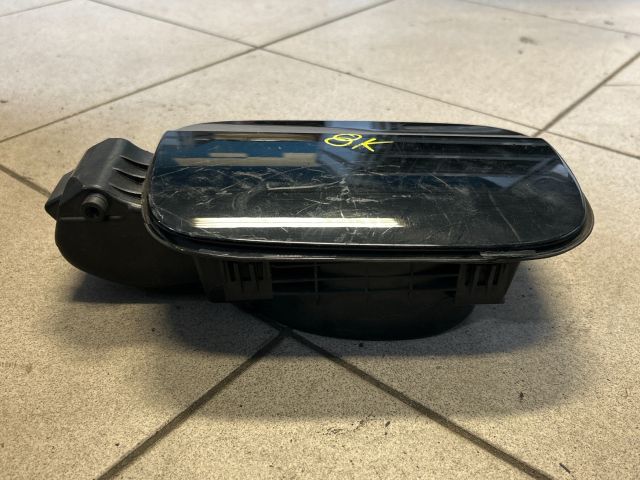 bontott AUDI A4 B8 Tankajtó