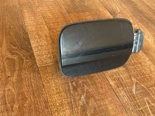 bontott AUDI A4 B8 Tankajtó