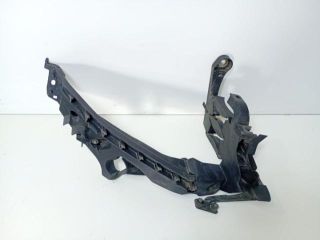 bontott AUDI A4 B8 Tartó Bak