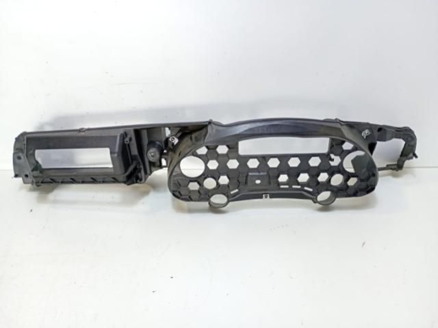 bontott AUDI A4 B8 Tartó Bak