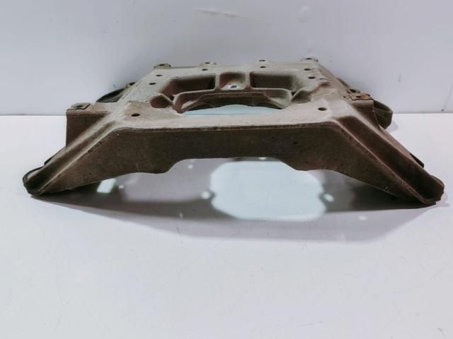 bontott AUDI A4 B8 Tartó Bak